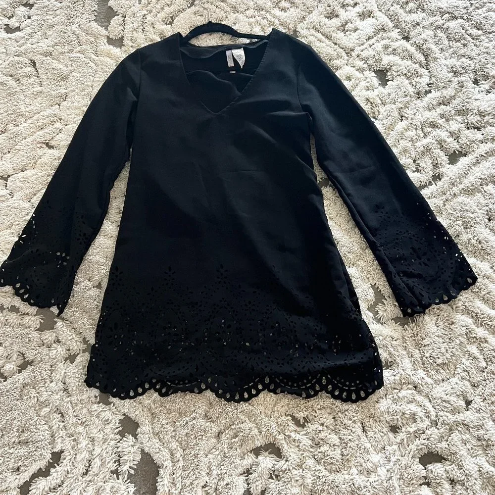 Black Kenneth Cole Swimsuit Coverup - Picture 1 of 1